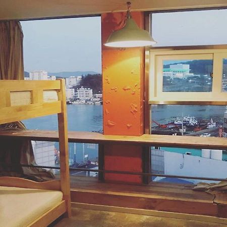 Lifeguesthouse Tongyeong Esterno foto