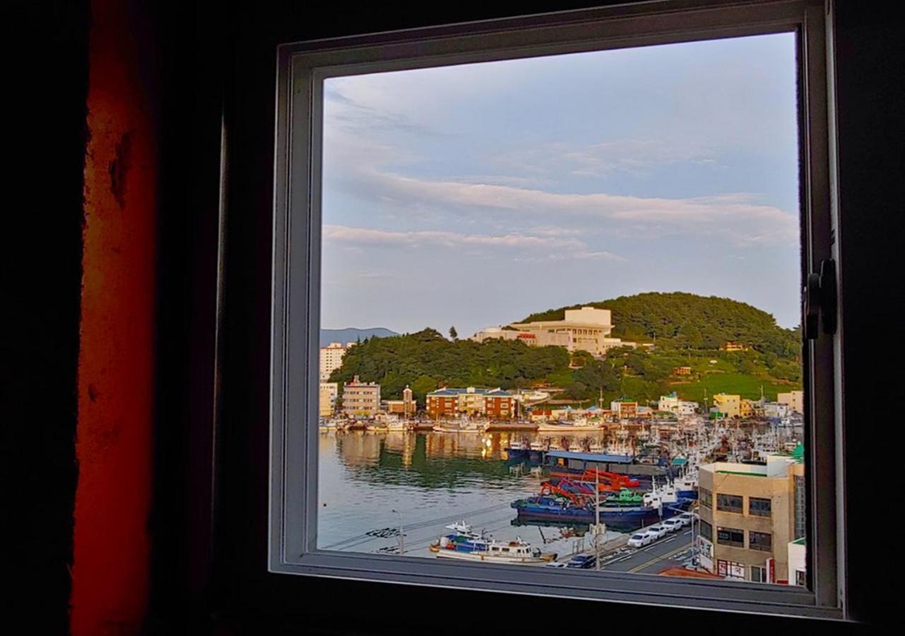 Lifeguesthouse Tongyeong Esterno foto